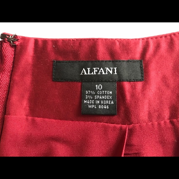 Alfani NWT Maroon/burgundy skirt - Picture 2 of 3